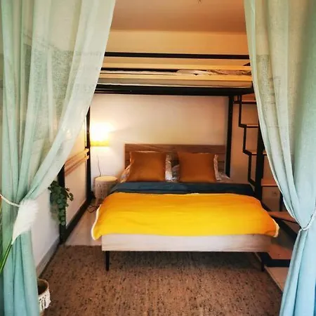 Holiday home Maison 8min A Pied Port Et Plages *
