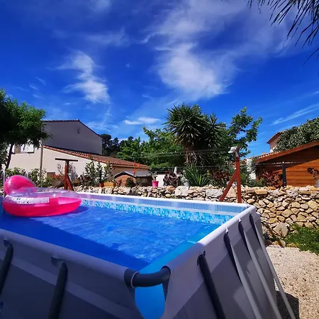 Holiday home Maison 8min A Pied Port Et Plages *