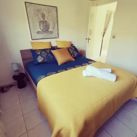 Holiday home Maison 8min A Pied Port Et Plages