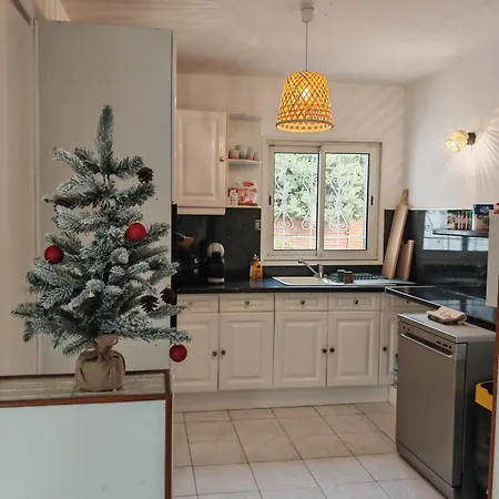 Maison 8min A Pied Port Et Plages